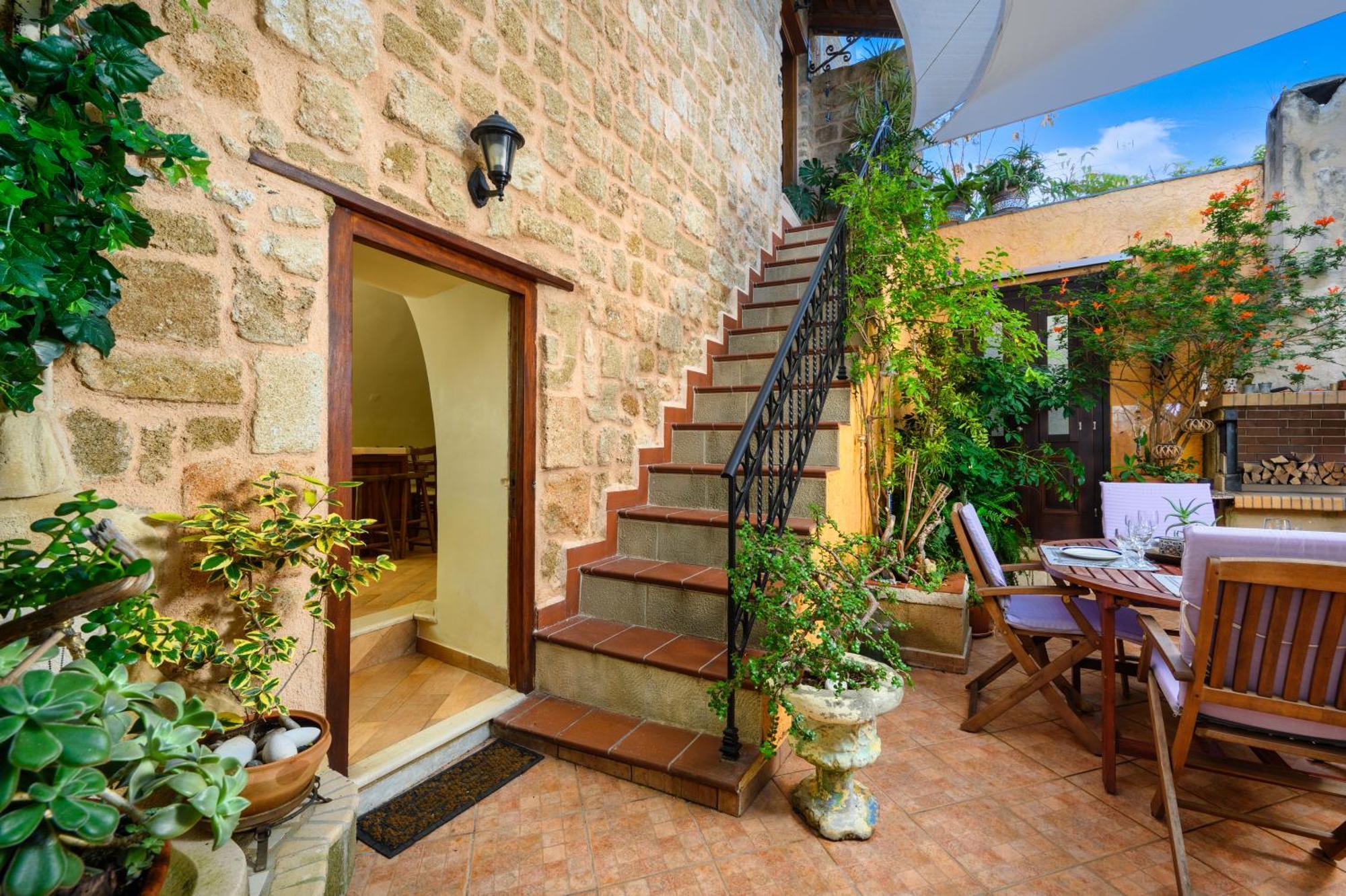 Suite Del Capitano Rhodes City Exteriör bild